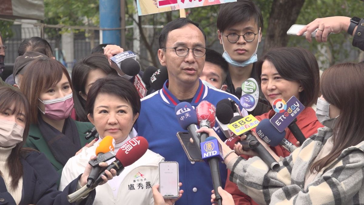 ▲針對去年超徵稅收4500億，蔡英文元旦談話提到未具體討論發現金或消費券，引外界議論還稅於民有變數，朱立倫受訪痛批，民進黨又後悔不發現金搞一些五四三，民眾無法接受。（圖／記者嚴俊強攝，2023.01.02）