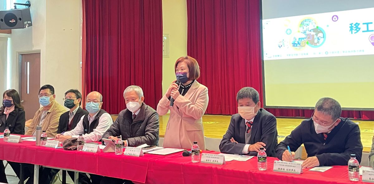 ▲勞動部許銘春部長主持「移工留才久用方案」座談會。（圖／勞動部）