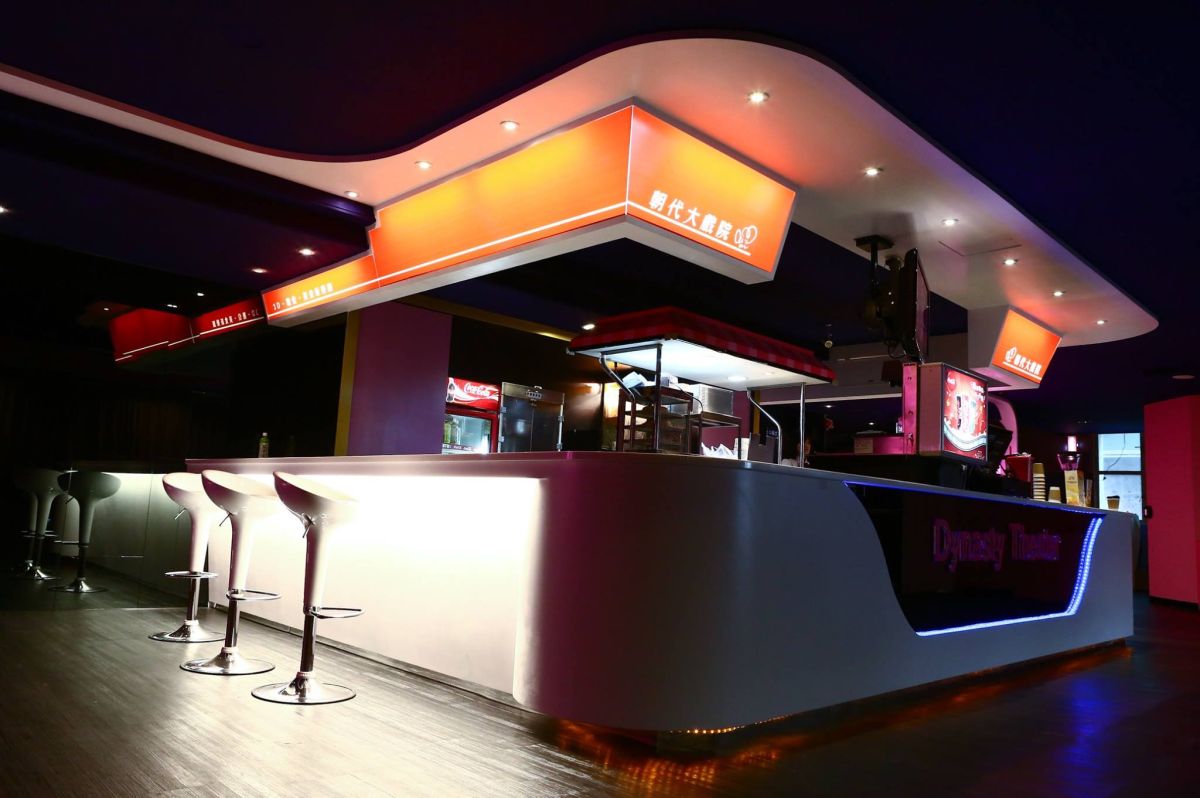 ▲台北知名二輪戲院「朝代大戲院」昨（2）日無預警發出公告表示停業。《NOWnews今日新聞》整理出北中南5大二輪戲院，影迷可得好好把握（圖／朝代大戲院臉書）