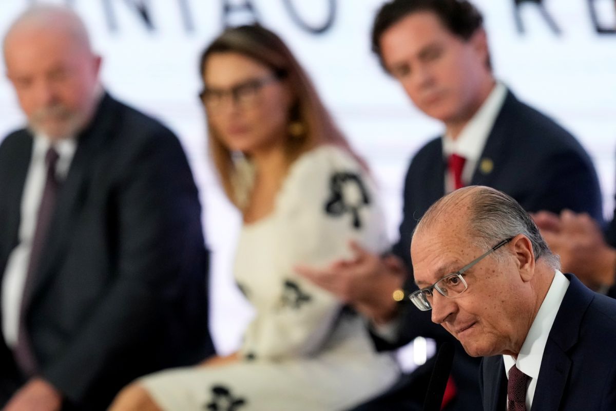 ▲巴西副總統奧克明（Geraldo Alckmin）接管工商服務發展部，強調工業在創造就業機會、政府稅收和發展新科技的作用，主張巴西恢復工業化。（圖／美聯社／達志影像）