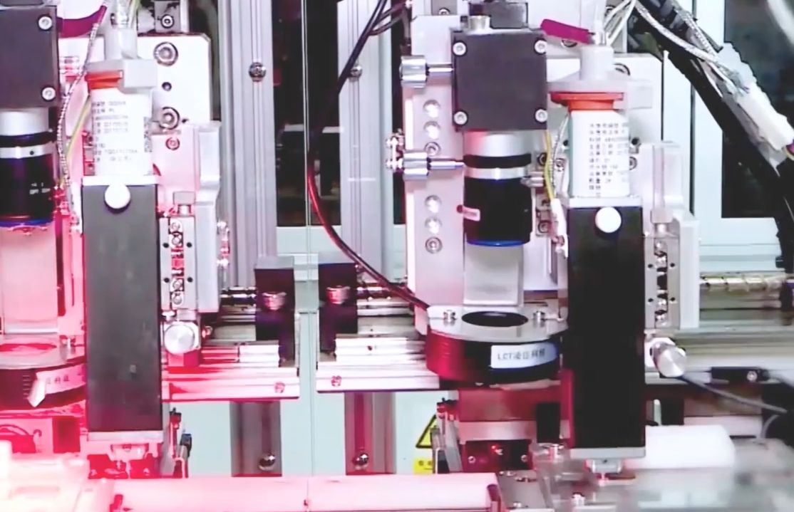 ▲蘋果公司日前傳出砍單，通知中國大陸廠商減產，消息一出，立訊股價崩跌，5日急公告澄清。（圖／擷取自立訊官網）