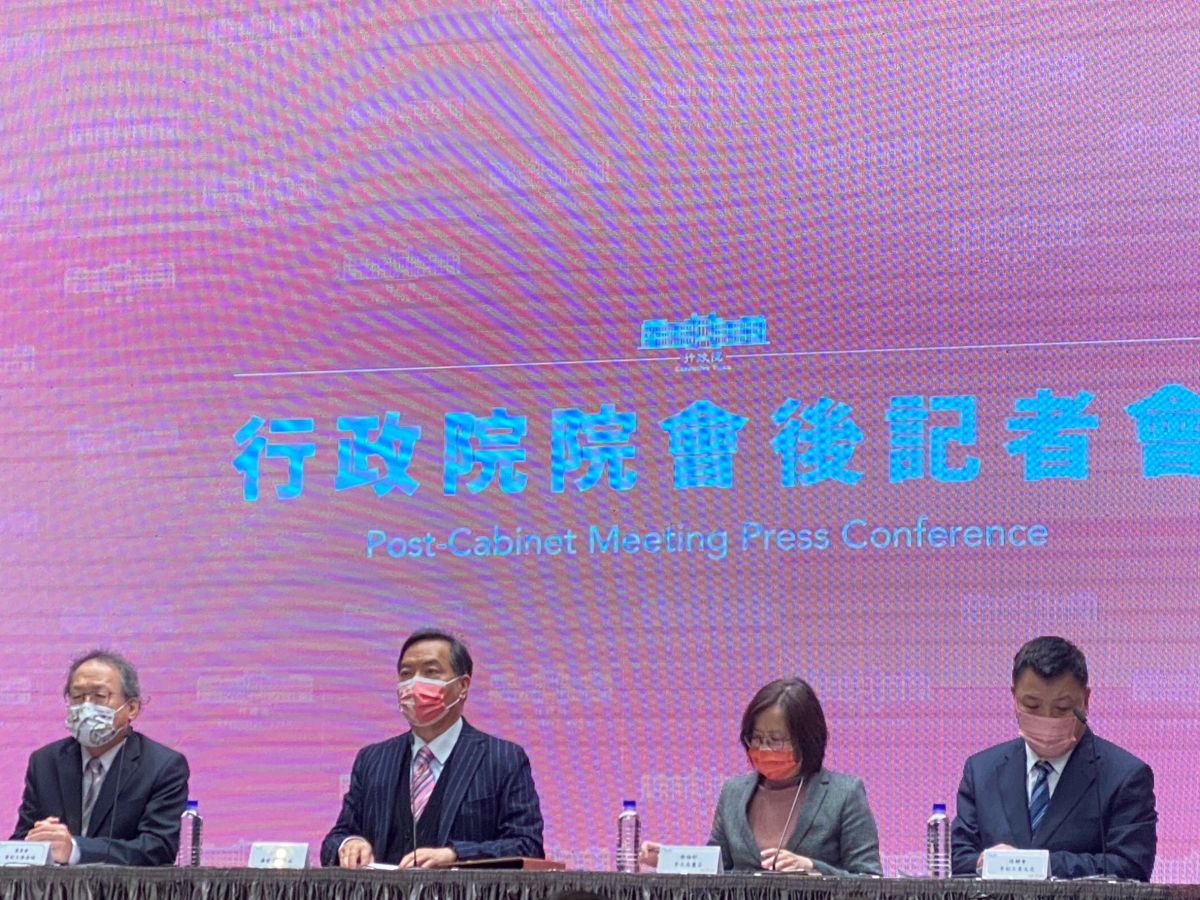 ▲行政院會通過「疫後強化經濟與社會韌性及全民共享經濟成果特別條例」，立院將延會至19日審查。（圖／記者陳威叡攝，2023.01.05）