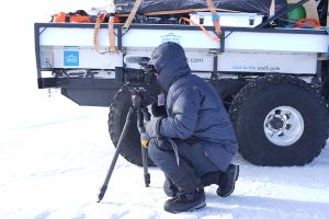 ▲楊力州導演南極拍攝紀錄片《無邊》。（圖／後場音像紀錄工作室提供）
