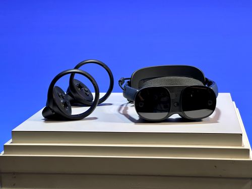 CES 2023 HTC VIVE XR Elite混合實境裝置。(圖/記者周淑萍攝) ▲CES 2023 HTC VIVE XR Elite混合實境裝置。(圖/記者周淑萍攝)