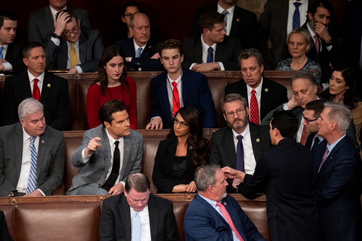 ▲美國國會大廈襲擊案6日滿2週年，民主黨將這起事件與共和黨聯邦眾議員內鬨、試圖癱瘓眾院議長選舉做連結。（圖／美聯社／達志影像）