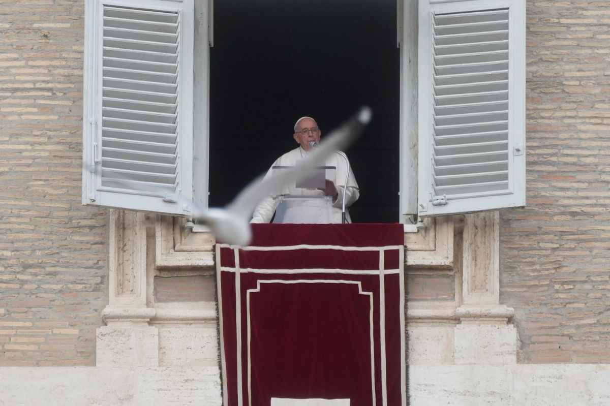 ▲天主教宗方濟各譴責烏克蘭戰事犯下「反上帝與反人道罪」，並譴責伊朗用死刑對付爭取女權示威者及美洲民主衰弱。（圖／美聯社／達志影像）