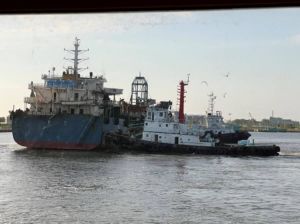 非法越界！中國籍船隻盜抽300噸海砂　船長遭判1年10個月
