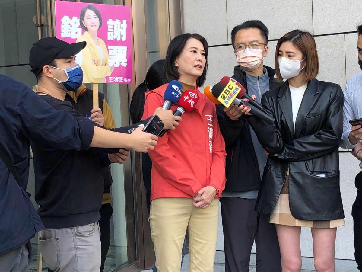 ▲外傳陳建仁、鄭文燦有望分別接任行政院長及副院長，王鴻薇今受訪直言這兩人分別是高端、抄襲仔代言人，這樣的組合事實上仍是蔡政府魁儡閣揆。（圖／記者嚴俊強攝，2023.01.12）