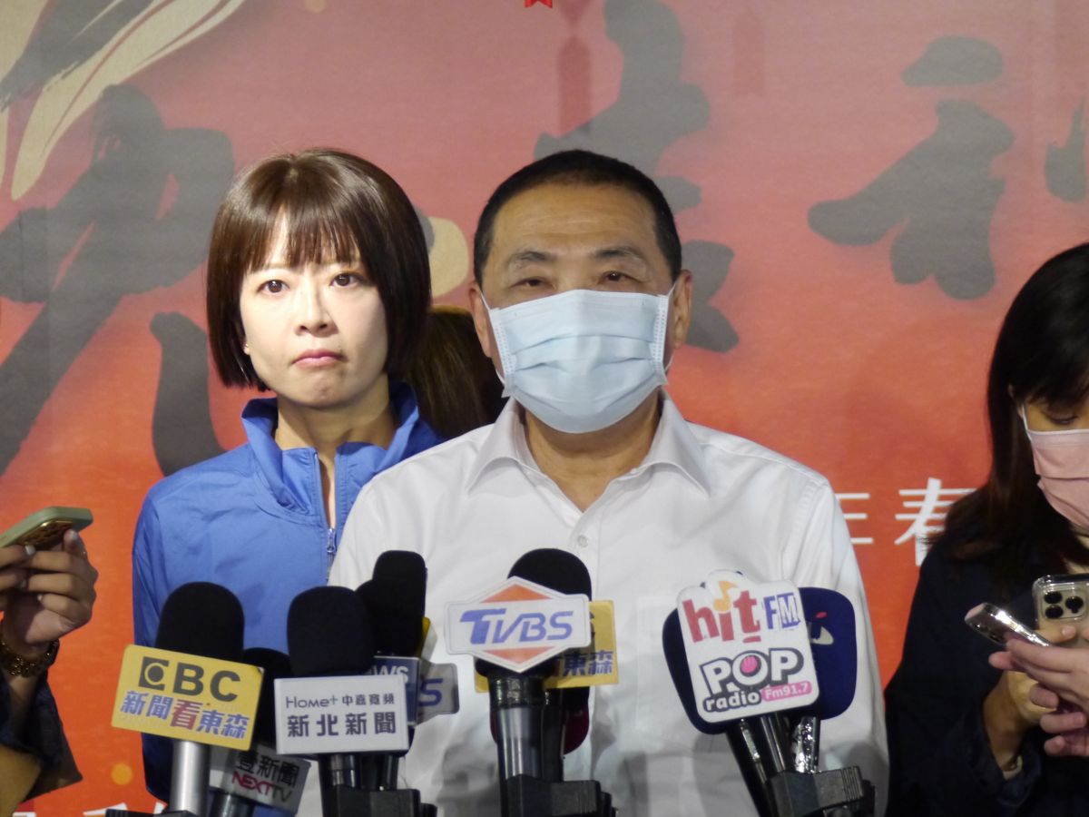 ▲面對張亞中、趙少康表態要參選2024，侯友宜受訪說大家應該團結在一起、好好做代誌。（圖 ／記者吳嘉億攝，2023.01.12）