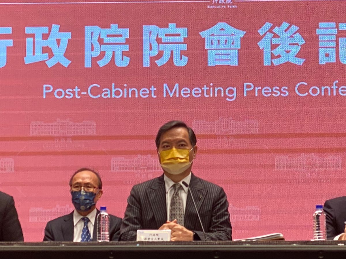 ▲羅秉成表示全民普發6000元，外籍人士比照5倍券辦理（圖／記者陳威叡攝，2023.01.12）