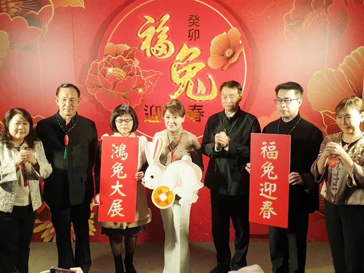 ▲遠東SOGO百貨去（2022）年營收達480億元創歷史新高，年增9%。展望2023年有挑戰，但年營收目標485億元，盼年增1%。（圖／記者許家禎攝）