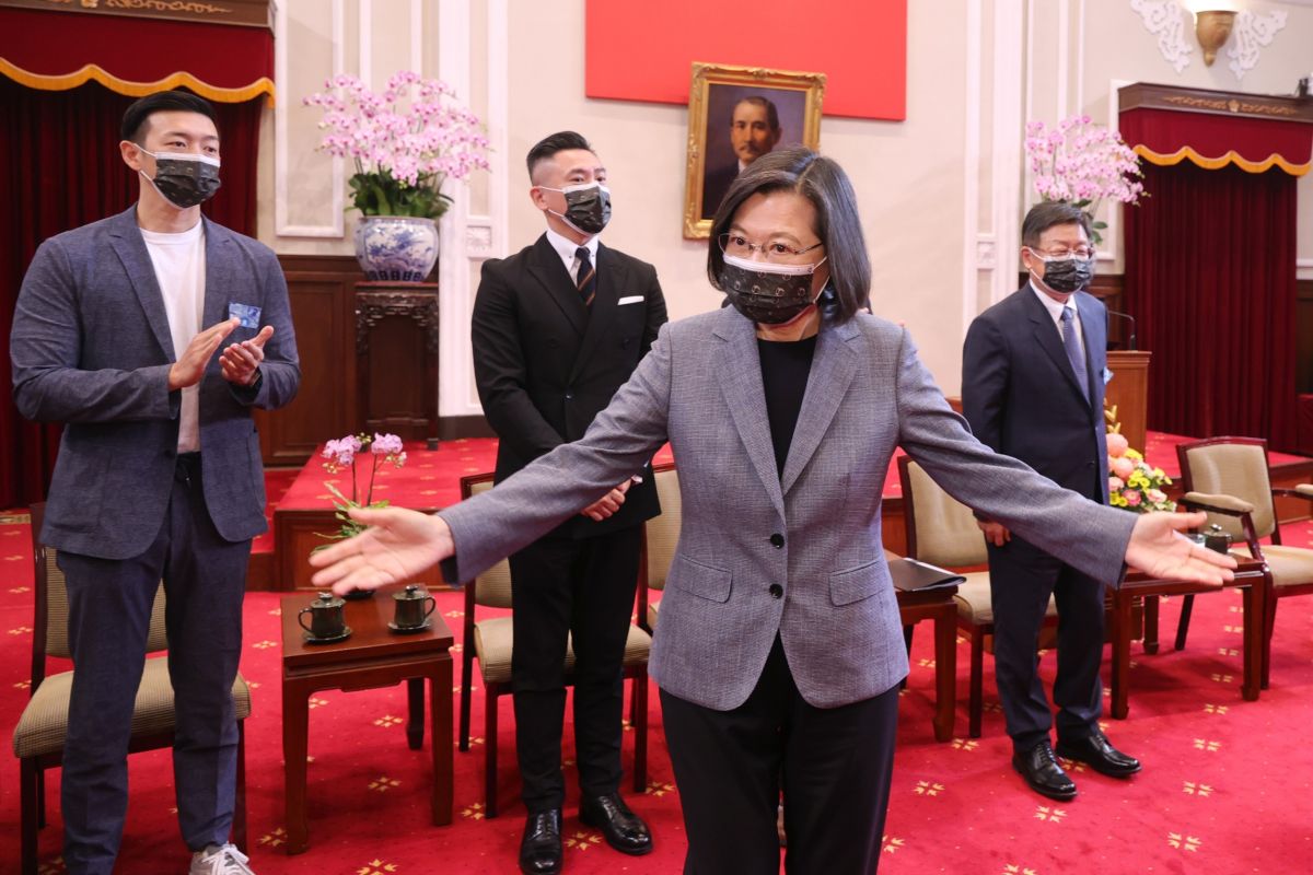 ▲超徵稅收成為2022年年末的熱議話題，蔡英文任期內更是三度發錢。（圖／總統府提供）