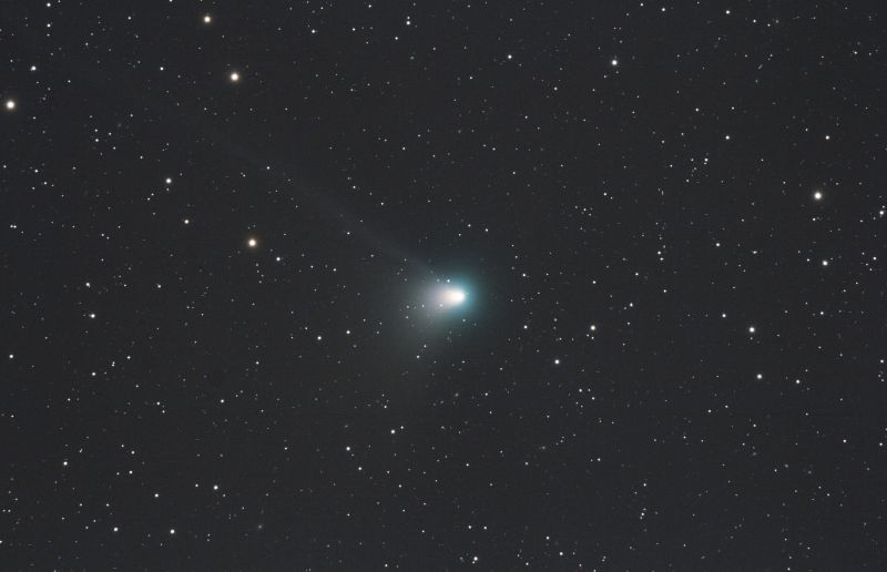 ▲今年預報最亮的彗星C/2022 E3（ZTF），在1/12通過近日點後，2/1將最接近地球。（圖／中央氣象局天文站提供）