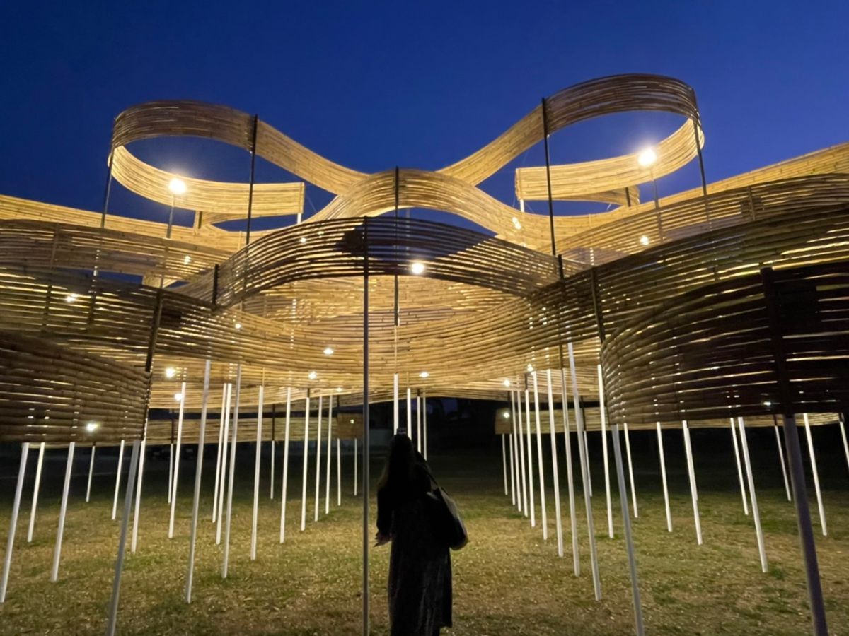 ▲竹編大型藝術裝置「無盡光在」，讓人們可以走進光影與樂音的流動之中（圖／記者陳諭申攝，2023,01,12）