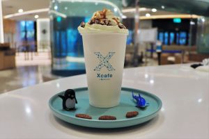 ▲Xpark期間限定新飲品「豆香黑蜜蕨餅拿鐵」180元。(圖/業者提供) ▲Xpark期間限定新飲品「豆香黑蜜蕨餅拿鐵」180元。(圖/業者提供)