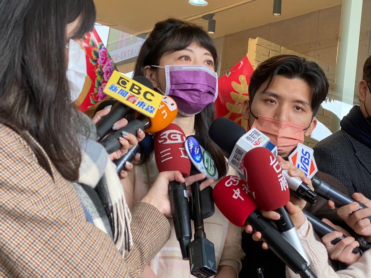 ▲高嘉瑜認為若初選民調排藍，走回頭路相信不是民眾所樂見。（圖／記者陳威叡攝，2023.01.15）