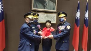 中警局長今交接　蔡蒼柏揮別43年警界生涯
