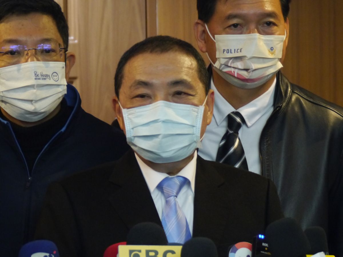 ▲對於傳出將出訪新加坡，侯友宜受訪表示城市外交在疫情趨緩後實體交流會更密集，強調新北市是最大市、也會做大事。（圖 ／記者吳嘉億攝，2023.01.16）