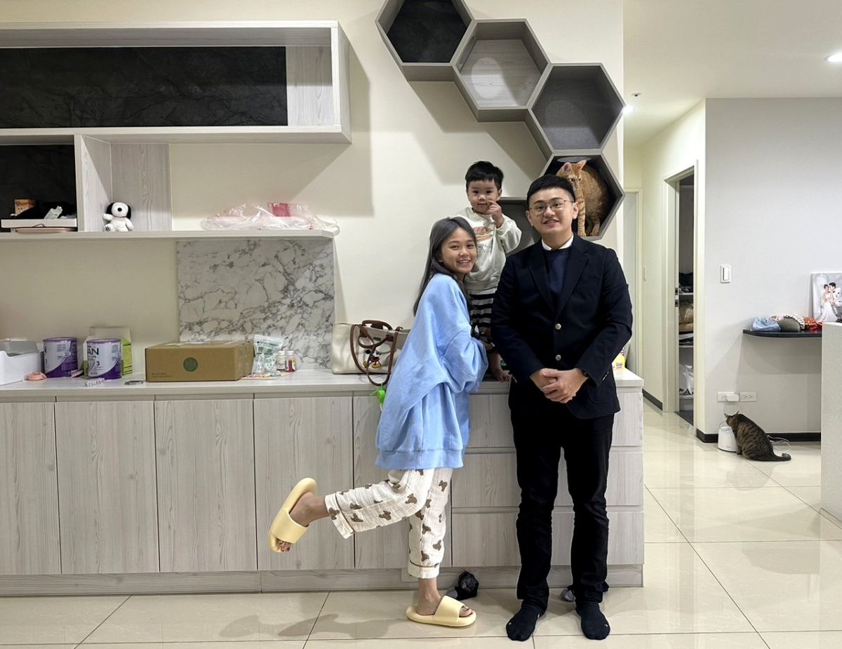 ▲沿用舊櫃搭配新櫃，不但整體風格一致，還可以依據需求重新調整，提供專業服務和快速施工。（圖／品牌提供）