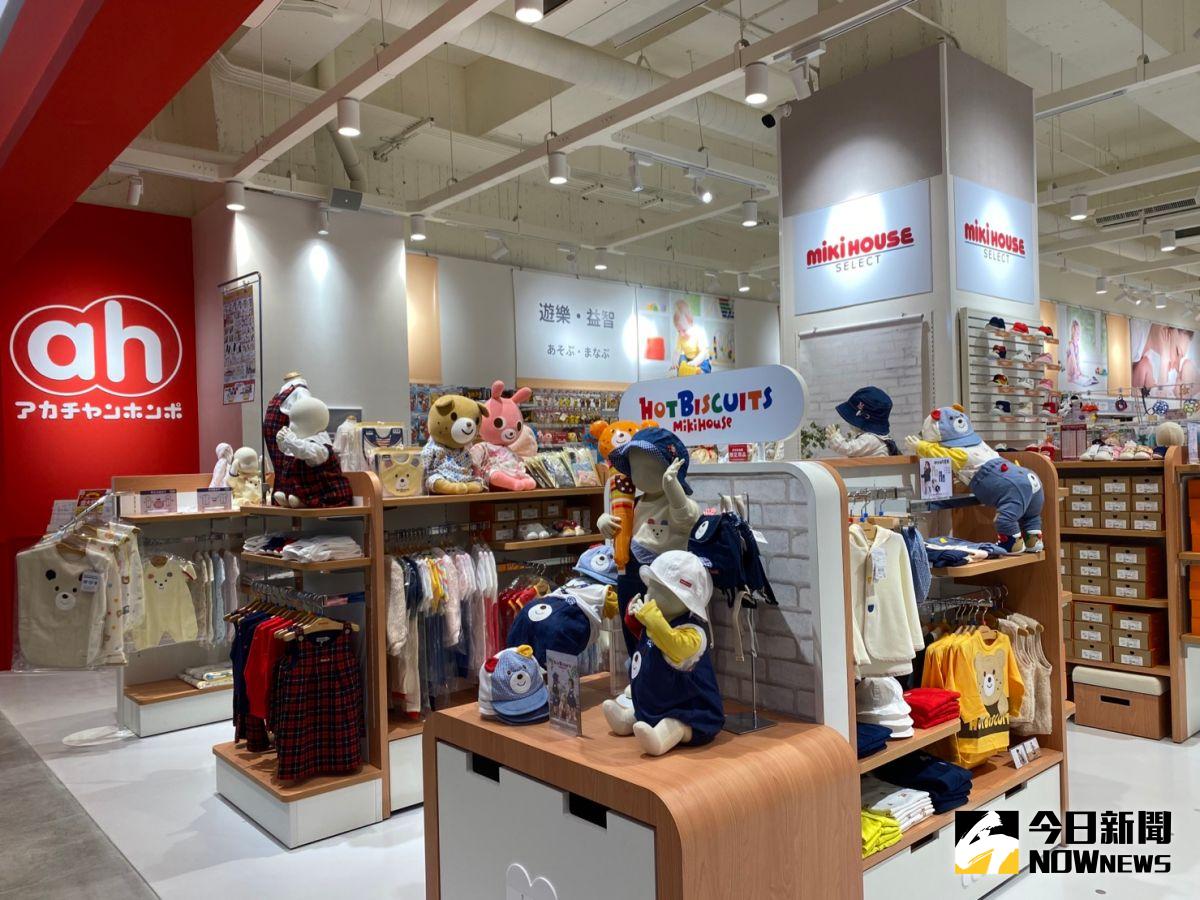 ▲台灣阿卡將本舖進駐LaLaport台中店南館，規劃占地277坪旗艦型店，貼心打造一站式購物體驗。（圖／記者金武鳳攝，2023.1.16)