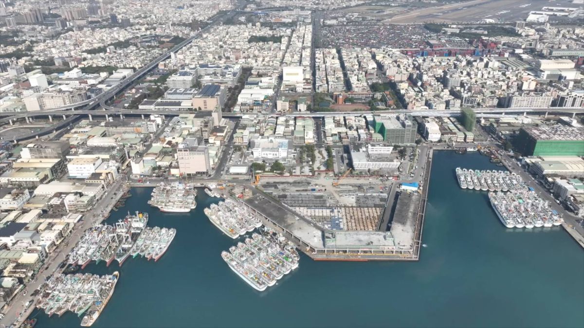 ▲前鎮漁港是國內最大遠洋漁港基地，建港啟用逾50年。 （圖／漁業署提供）