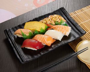 壽司郎新春大滿貫兔年套餐!外送排行榜「2寶藏」吃超飽 ▲壽司郎外送排行榜冠軍為「壽司郎人氣套餐1人份 」180元。(圖/壽司郎提供)