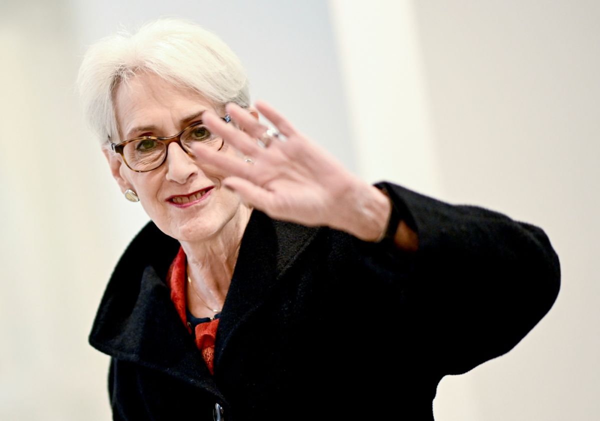 ▲美國副國務卿雪蔓（Wendy Sherman）前往基輔，與烏克蘭總統澤倫斯基（Volodymyr Zelenskyy）見面，向他保證華府對烏克蘭的「堅定承諾」。資料照。（圖／美聯社／達志影像）