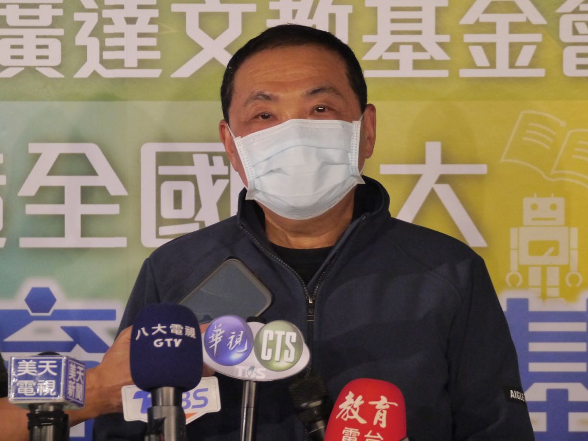 ▲對於最新民調顯示兩岸關係落後郭台銘，侯友宜受訪還是回應現在是新北市長，把握現階段，努力做好自己角色。（圖 ／記者吳嘉億攝，2023.01.17）