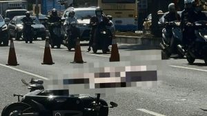 彰化死亡車禍!女騎士擦撞路人後倒地 遭大貨車輾過斃命