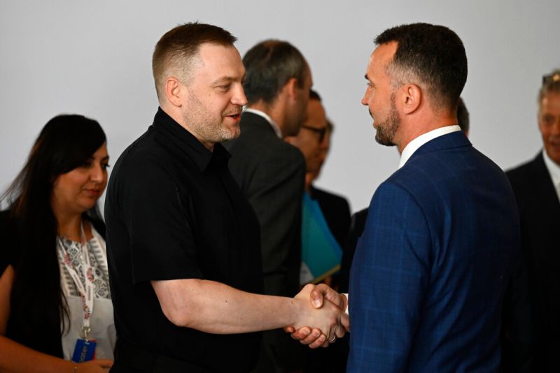 ▲烏克蘭內政部長（左）與歐盟司法和內政部長會談畫面。（圖／美聯社）