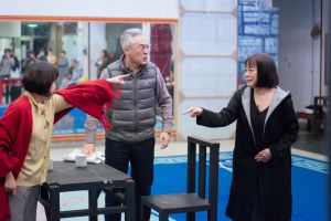 ▲左起王月、樊光耀、范瑞君重現李國修舞台劇名作《京戲啟示錄》。(圖/寬宏藝術) ▲左起王月、樊光耀、范瑞君重現李國修舞台劇名作《京戲啟示錄》。(圖/寬宏藝術)
