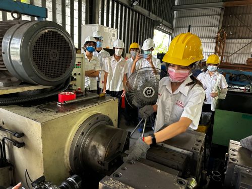 近3年首度正成長！前4月實質總薪資63482元、年增1.35%
