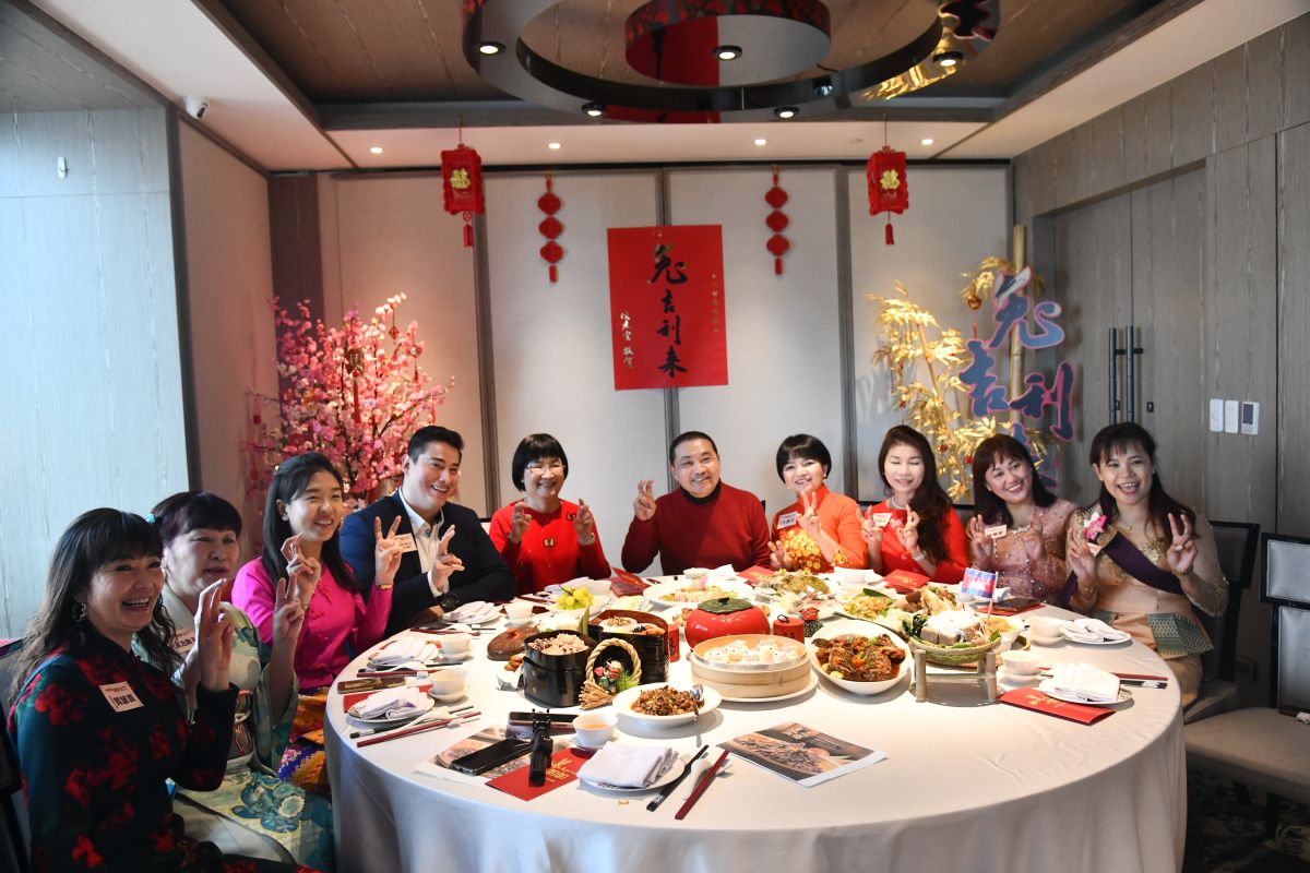 ▲侯友宜提前與新住民圍爐，強調台灣應不分黨派、放下對立，讓國家更安定、繁榮與永續。（圖 ／記者吳嘉億攝，2023.01.19）