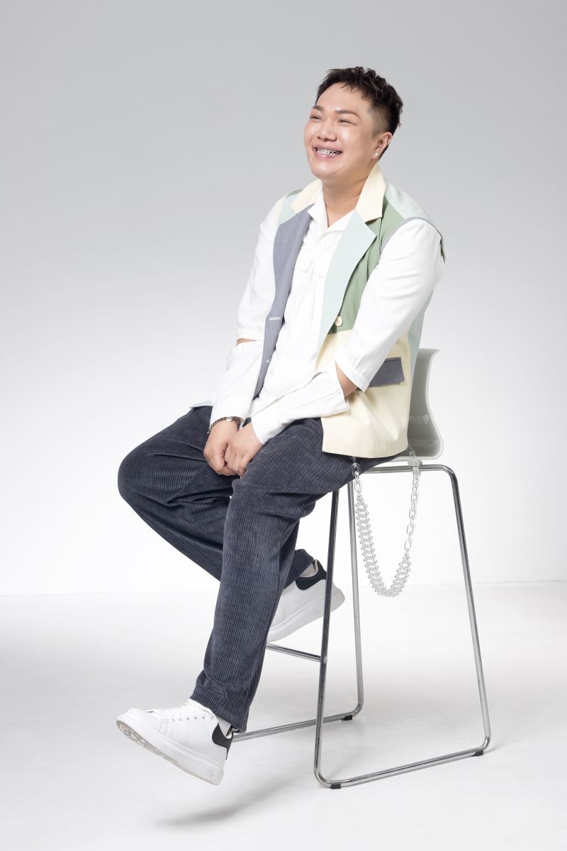 ▲關韶文從高中就開始打工存錢,23歲就存到第一桶金。(圖/如何出版提供)