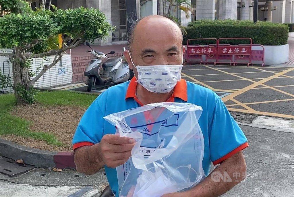 ▲前南投縣議員曾振炎涉賄選遭起訴，南投檢方也提起當選無效之訴，但曾振炎昨天向南投縣議會請辭職員；曾振炎表示，為不浪費司法資源，也不想讓大家困擾而辭職。（圖／中央社）