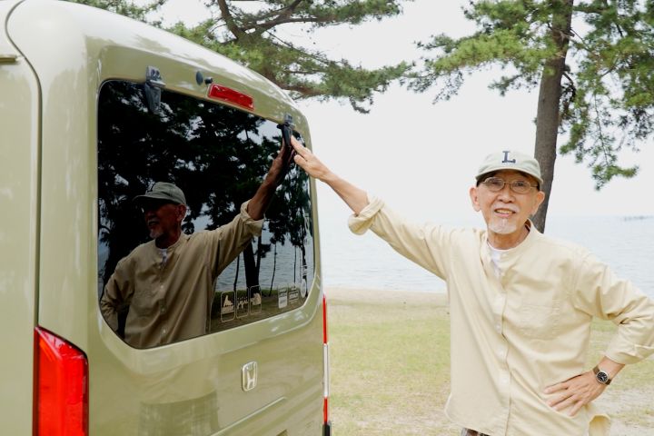 ▲「winpy-jiji」即使高齡73歲，仍十分熱衷露營。（圖／翻攝自sotorecipe）