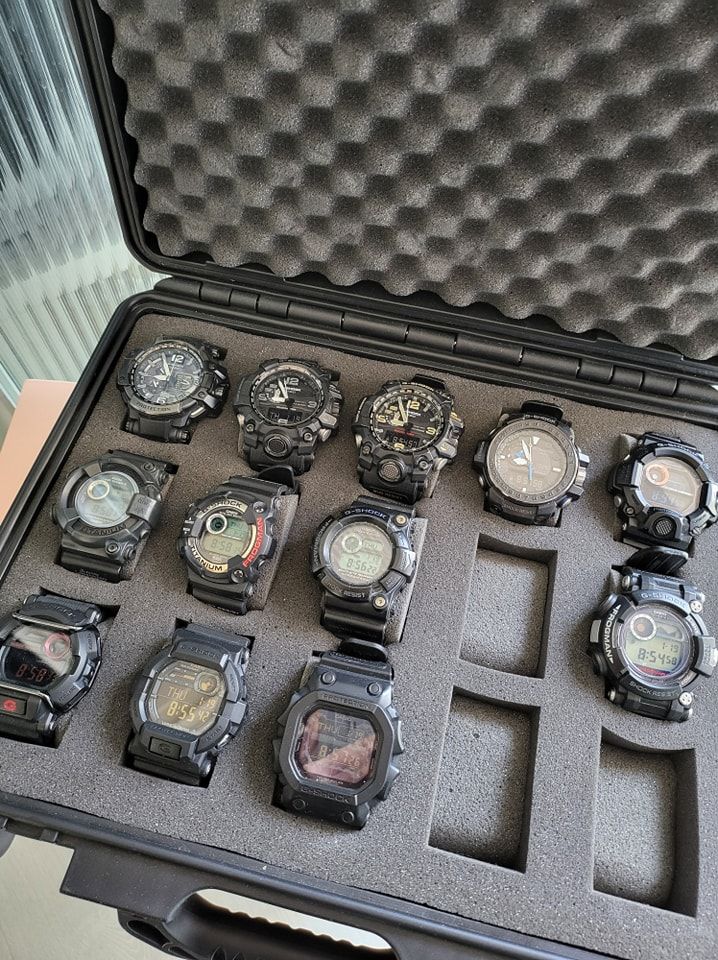 ▲筋肉媽媽曬出老公裝滿12支同品牌的手錶。（圖／筋肉媽媽臉書）