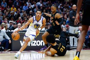 NBA/浪花兄弟都休兵 Poole砍32分助勇士擊敗騎士