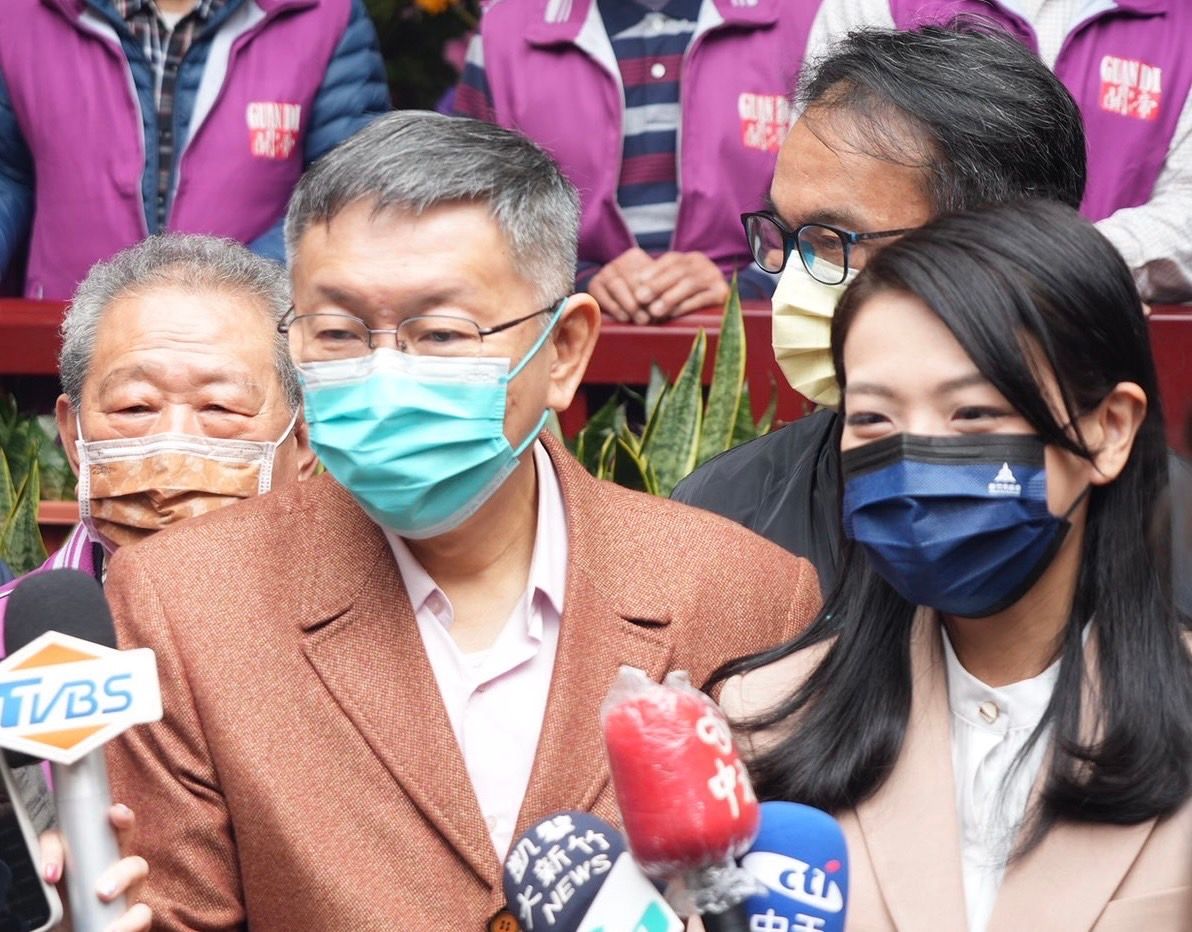 ▲柯文哲今日分別前往新竹東寧宮與關帝宮。（圖／民眾黨提供）