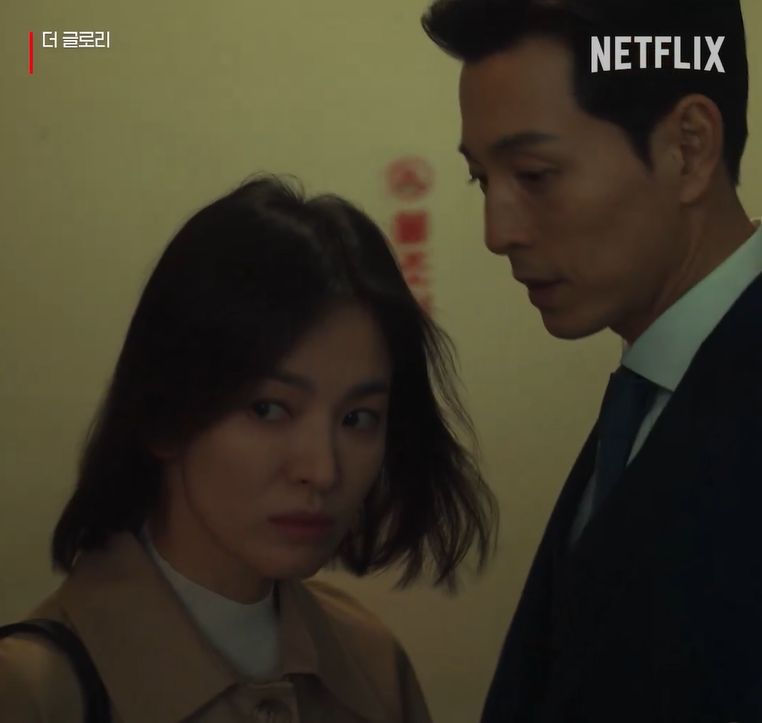 ▲宋慧喬（左）在《黑暗榮耀》和鄭星一火花十足。（圖／翻攝Netflix Korea IG）