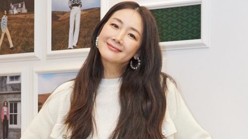 ▲曾以《冬季戀歌》紅遍亞洲的崔智友，將過50歲生日。（圖／翻攝自崔智友IG）