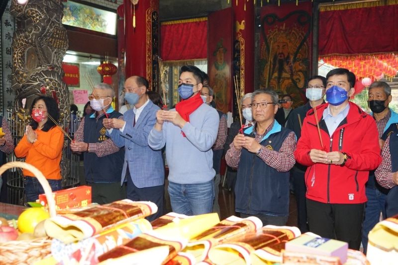 ▲大年初二，台北市長蔣萬安一天內要參拜9個宮廟。(圖／北市府提供)