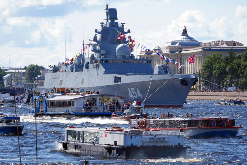 ▲俄羅斯官方表示，配備新一代極音速巡弋武器的俄羅斯軍艦2月將參與中國和南非的海軍聯合演習。（圖／美聯社／達志影像）