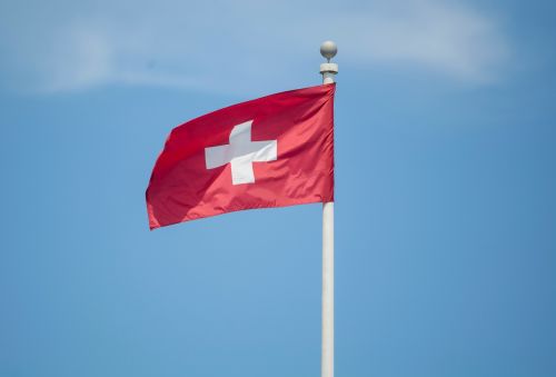 瑞士國會通過禁令　公共場所禁蒙面
