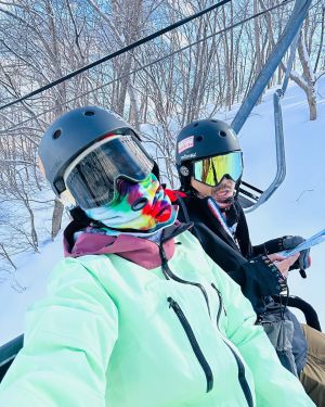 ▲▼Gigi和史丹利分享滑雪照片報平安。（圖／翻攝自Gigi Lin 林如琦臉書）