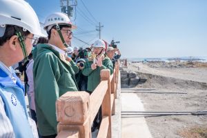 視察林園汕尾海堤工程進　陳其邁：要做就做到最好
