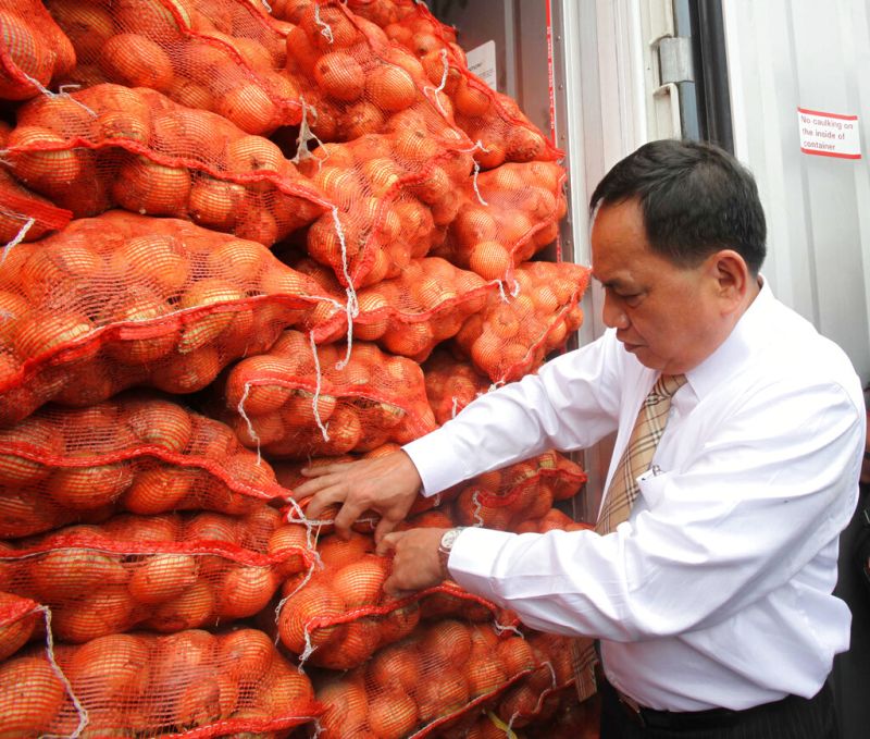 ▲菲律賓鬧洋蔥荒，當地通膨飆漲導致洋蔥價格比起肉類成本還要昂貴。（圖／美聯社／達志影像）