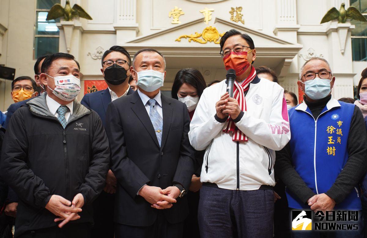 ▲張善政表示，他和陳建仁曾是國科會同事，對陳有信心，也期待接任副閣揆的前桃園市長鄭文燦能繼續給桃園更多支持。（圖／記者李春台攝，2023.01.30）