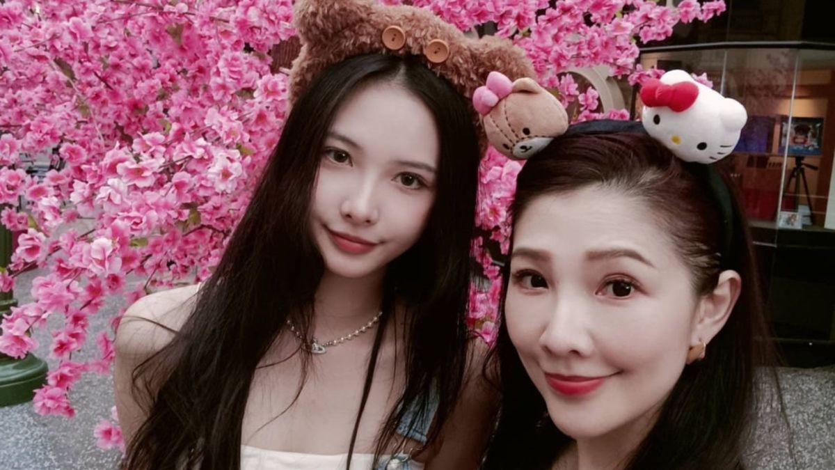 ▲林書煒與女兒蔡中冷同框合影，網友大讚：根本姊妹。（圖／翻攝林書煒FB）