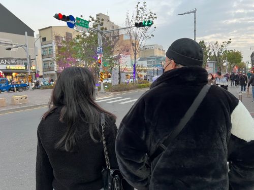 ▲明天情人節變天了！冷空氣南下影響全台將有趕降溫，其中氣象局針對全台9縣市發布低溫特報，尤其新北市、基隆市橙色燈號特別冷。（圖／記者張志浩攝）